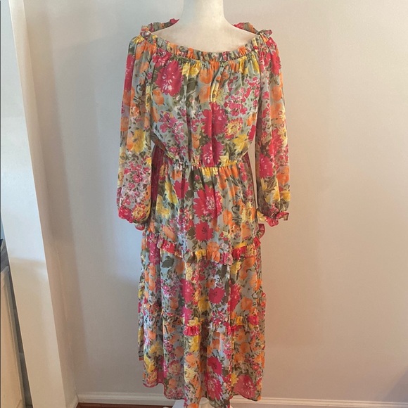 LC Lauren Conrad Dresses & Skirts - LC Lauren Conrad medium off shoulder floral dress